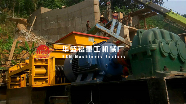 對輥制砂機(jī)現(xiàn)場案例
