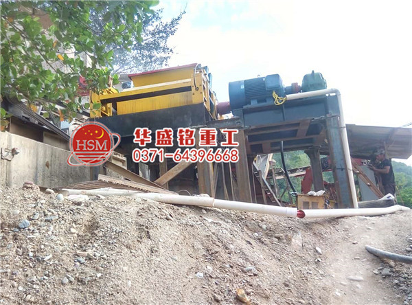 對(duì)輥破碎機(jī)制砂生產(chǎn)線(xiàn)